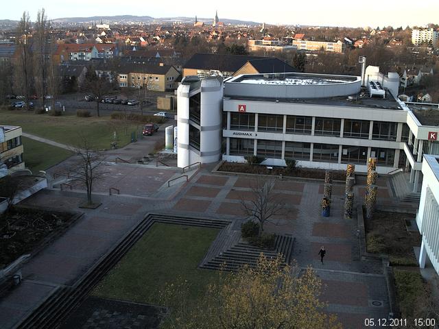 Foto der Webcam: Verwaltungsgeb&auml;ude, Innenhof mit Audimax, H&ouml;rsaal-Geb&auml;ude 1