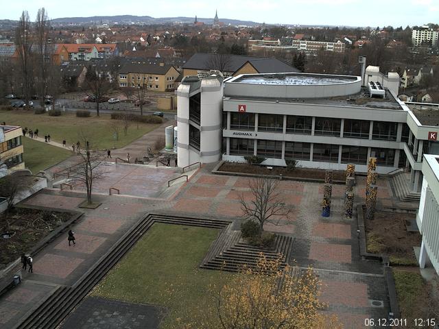 Foto der Webcam: Verwaltungsgeb&auml;ude, Innenhof mit Audimax, H&ouml;rsaal-Geb&auml;ude 1