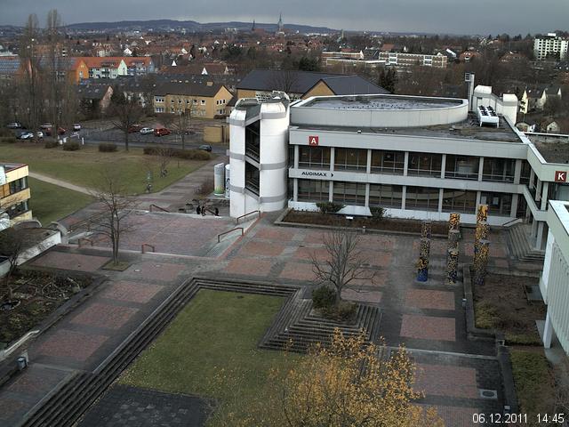Foto der Webcam: Verwaltungsgeb&auml;ude, Innenhof mit Audimax, H&ouml;rsaal-Geb&auml;ude 1