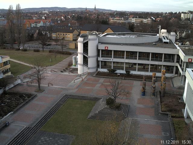 Foto der Webcam: Verwaltungsgeb&auml;ude, Innenhof mit Audimax, H&ouml;rsaal-Geb&auml;ude 1