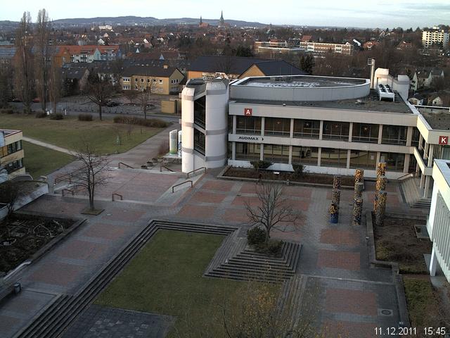 Foto der Webcam: Verwaltungsgeb&auml;ude, Innenhof mit Audimax, H&ouml;rsaal-Geb&auml;ude 1