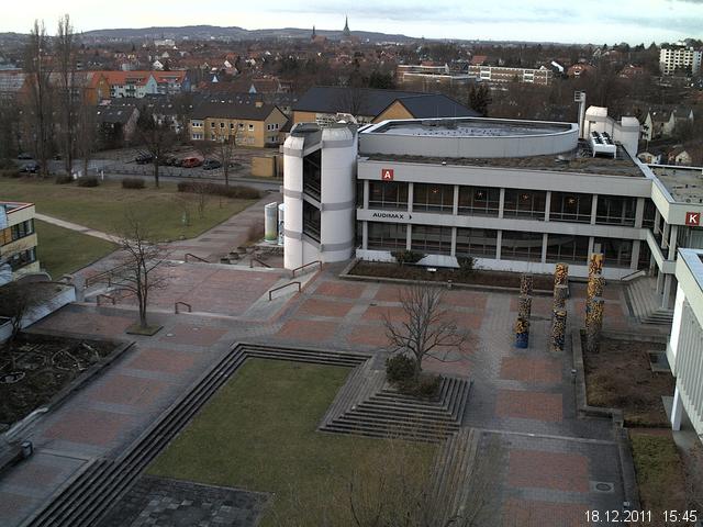 Foto der Webcam: Verwaltungsgeb&auml;ude, Innenhof mit Audimax, H&ouml;rsaal-Geb&auml;ude 1