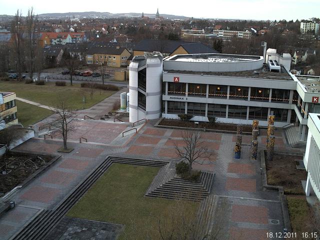 Foto der Webcam: Verwaltungsgeb&auml;ude, Innenhof mit Audimax, H&ouml;rsaal-Geb&auml;ude 1
