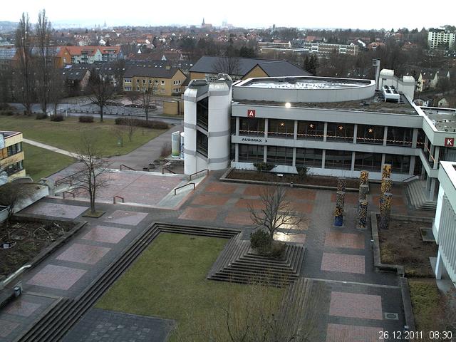 Foto der Webcam: Verwaltungsgeb&auml;ude, Innenhof mit Audimax, H&ouml;rsaal-Geb&auml;ude 1