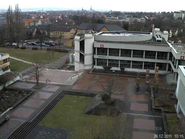 Foto der Webcam: Verwaltungsgeb&auml;ude, Innenhof mit Audimax, H&ouml;rsaal-Geb&auml;ude 1