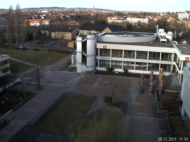 Foto der Webcam: Verwaltungsgeb&auml;ude, Innenhof mit Audimax, H&ouml;rsaal-Geb&auml;ude 1