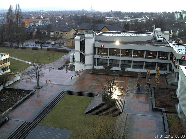 Foto der Webcam: Verwaltungsgeb&auml;ude, Innenhof mit Audimax, H&ouml;rsaal-Geb&auml;ude 1