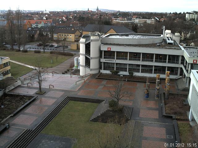 Foto der Webcam: Verwaltungsgeb&auml;ude, Innenhof mit Audimax, H&ouml;rsaal-Geb&auml;ude 1
