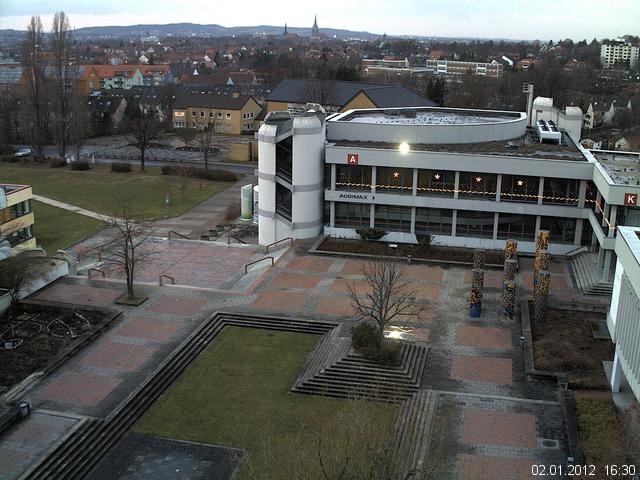 Foto der Webcam: Verwaltungsgeb&auml;ude, Innenhof mit Audimax, H&ouml;rsaal-Geb&auml;ude 1