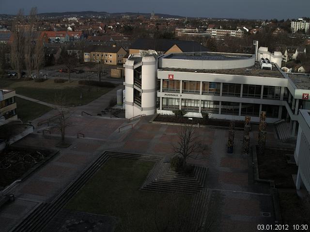 Foto der Webcam: Verwaltungsgeb&auml;ude, Innenhof mit Audimax, H&ouml;rsaal-Geb&auml;ude 1