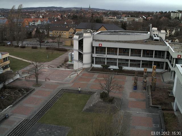 Foto der Webcam: Verwaltungsgeb&auml;ude, Innenhof mit Audimax, H&ouml;rsaal-Geb&auml;ude 1
