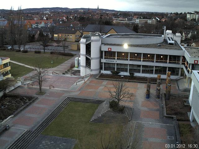 Foto der Webcam: Verwaltungsgeb&auml;ude, Innenhof mit Audimax, H&ouml;rsaal-Geb&auml;ude 1