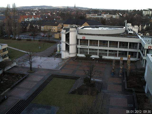 Foto der Webcam: Verwaltungsgeb&auml;ude, Innenhof mit Audimax, H&ouml;rsaal-Geb&auml;ude 1