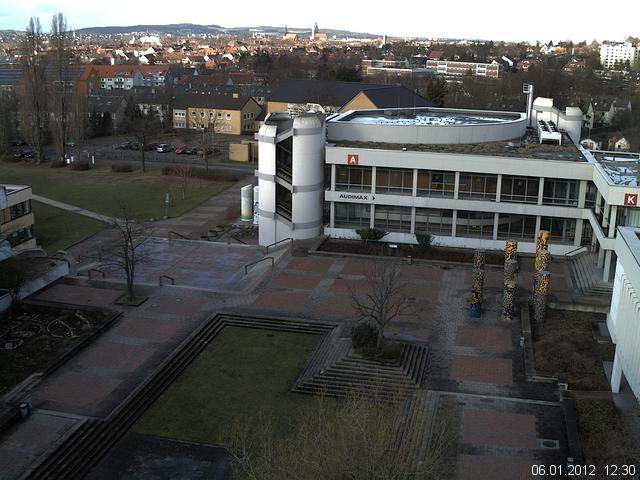 Foto der Webcam: Verwaltungsgeb&auml;ude, Innenhof mit Audimax, H&ouml;rsaal-Geb&auml;ude 1