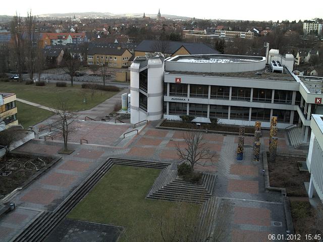 Foto der Webcam: Verwaltungsgeb&auml;ude, Innenhof mit Audimax, H&ouml;rsaal-Geb&auml;ude 1
