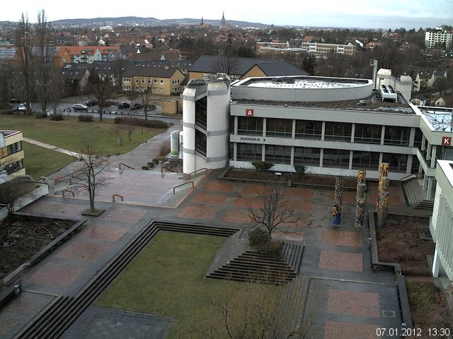 Foto der Webcam: Verwaltungsgeb&auml;ude, Innenhof mit Audimax, H&ouml;rsaal-Geb&auml;ude 1