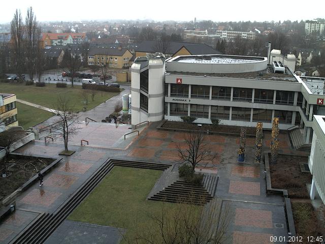 Foto der Webcam: Verwaltungsgeb&auml;ude, Innenhof mit Audimax, H&ouml;rsaal-Geb&auml;ude 1