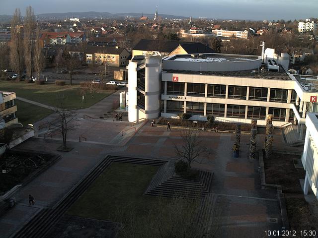 Foto der Webcam: Verwaltungsgeb&auml;ude, Innenhof mit Audimax, H&ouml;rsaal-Geb&auml;ude 1