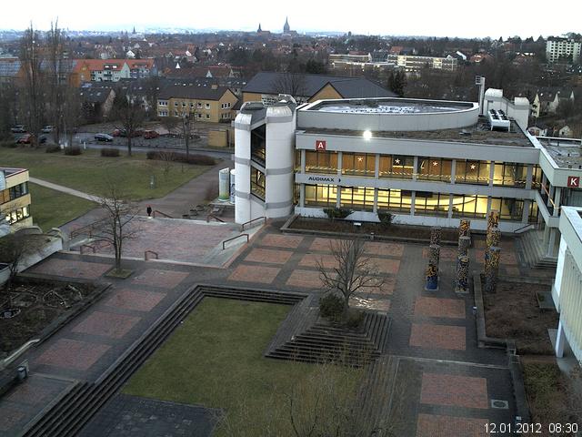 Foto der Webcam: Verwaltungsgeb&auml;ude, Innenhof mit Audimax, H&ouml;rsaal-Geb&auml;ude 1