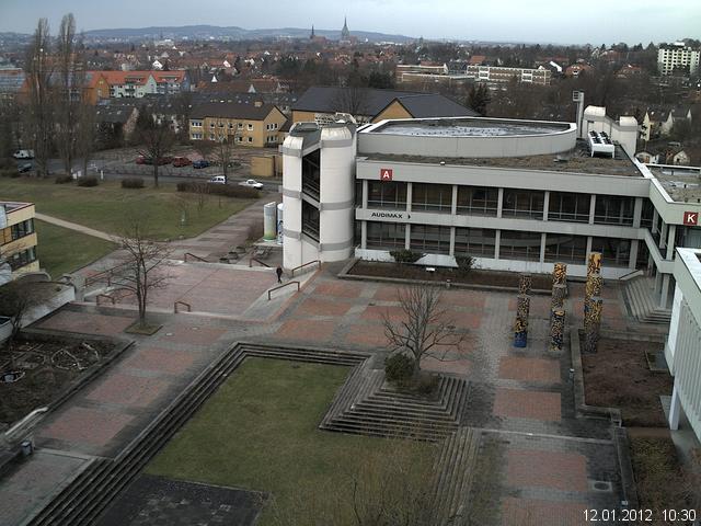 Foto der Webcam: Verwaltungsgeb&auml;ude, Innenhof mit Audimax, H&ouml;rsaal-Geb&auml;ude 1