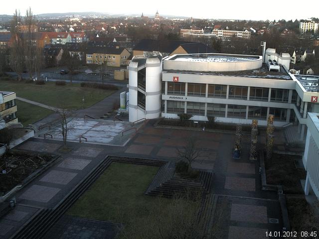 Foto der Webcam: Verwaltungsgeb&auml;ude, Innenhof mit Audimax, H&ouml;rsaal-Geb&auml;ude 1