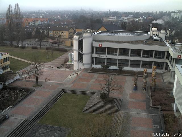 Foto der Webcam: Verwaltungsgeb&auml;ude, Innenhof mit Audimax, H&ouml;rsaal-Geb&auml;ude 1