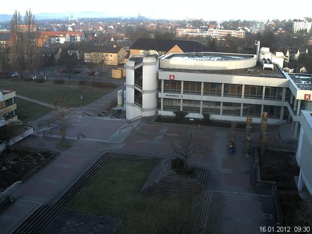 Foto der Webcam: Verwaltungsgeb&auml;ude, Innenhof mit Audimax, H&ouml;rsaal-Geb&auml;ude 1