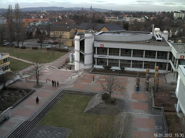 Foto der Webcam: Verwaltungsgeb&auml;ude, Innenhof mit Audimax, H&ouml;rsaal-Geb&auml;ude 1