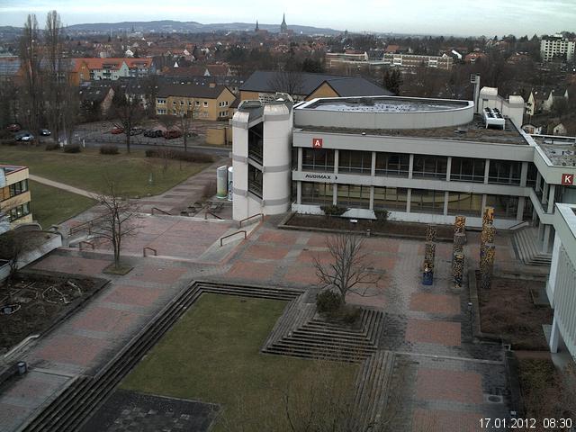 Foto der Webcam: Verwaltungsgeb&auml;ude, Innenhof mit Audimax, H&ouml;rsaal-Geb&auml;ude 1