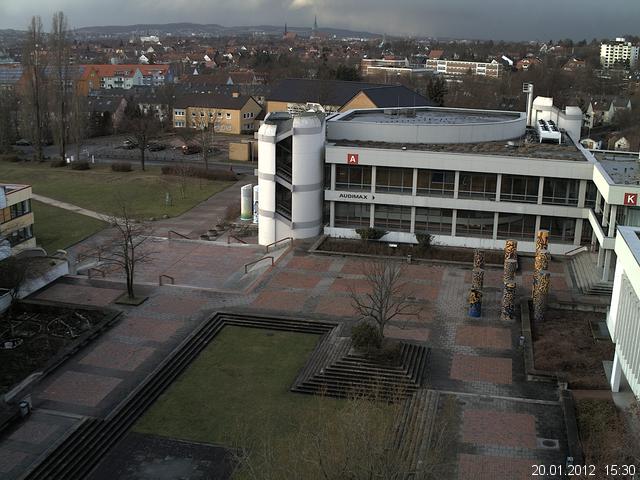 Foto der Webcam: Verwaltungsgeb&auml;ude, Innenhof mit Audimax, H&ouml;rsaal-Geb&auml;ude 1