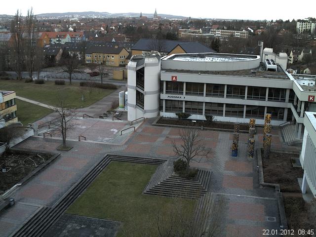 Foto der Webcam: Verwaltungsgeb&auml;ude, Innenhof mit Audimax, H&ouml;rsaal-Geb&auml;ude 1
