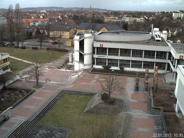 Foto der Webcam: Verwaltungsgeb&auml;ude, Innenhof mit Audimax, H&ouml;rsaal-Geb&auml;ude 1