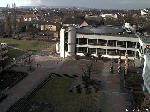 Foto der Webcam: Verwaltungsgeb&auml;ude, Innenhof mit Audimax, H&ouml;rsaal-Geb&auml;ude 1
