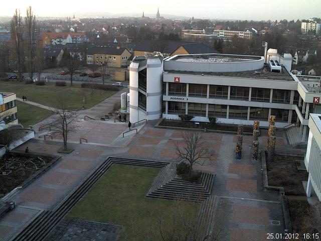Foto der Webcam: Verwaltungsgeb&auml;ude, Innenhof mit Audimax, H&ouml;rsaal-Geb&auml;ude 1