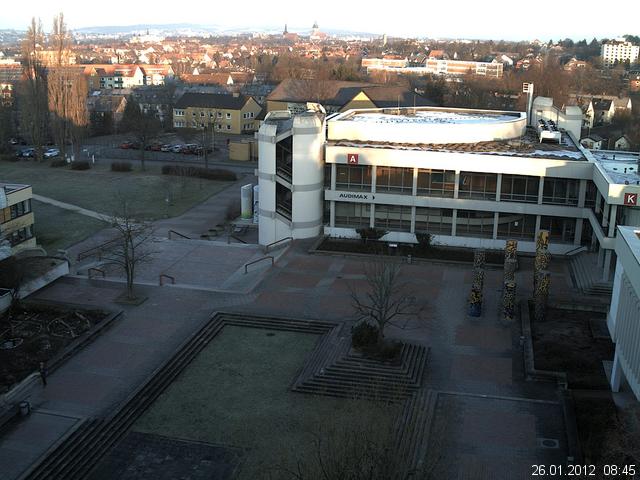 Foto der Webcam: Verwaltungsgeb&auml;ude, Innenhof mit Audimax, H&ouml;rsaal-Geb&auml;ude 1