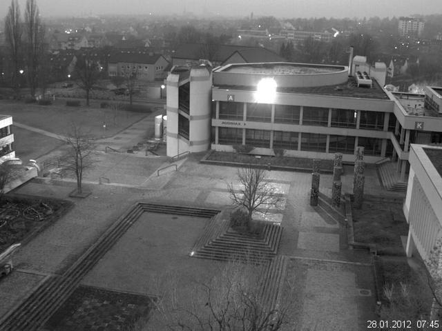 Foto der Webcam: Verwaltungsgeb&auml;ude, Innenhof mit Audimax, H&ouml;rsaal-Geb&auml;ude 1
