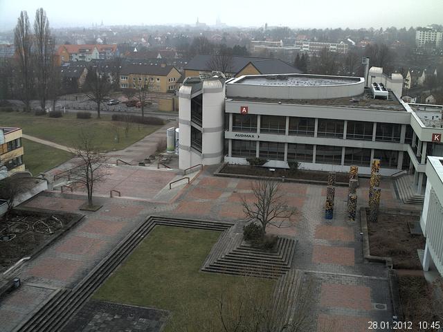 Foto der Webcam: Verwaltungsgeb&auml;ude, Innenhof mit Audimax, H&ouml;rsaal-Geb&auml;ude 1
