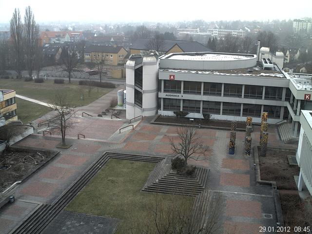 Foto der Webcam: Verwaltungsgeb&auml;ude, Innenhof mit Audimax, H&ouml;rsaal-Geb&auml;ude 1