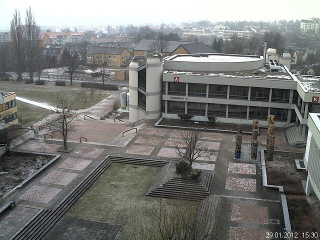 Foto der Webcam: Verwaltungsgeb&auml;ude, Innenhof mit Audimax, H&ouml;rsaal-Geb&auml;ude 1