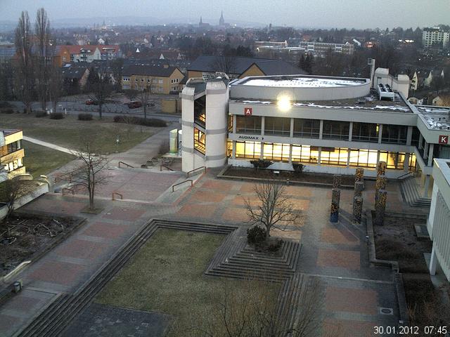 Foto der Webcam: Verwaltungsgeb&auml;ude, Innenhof mit Audimax, H&ouml;rsaal-Geb&auml;ude 1