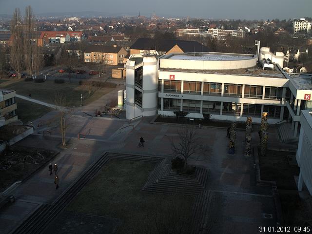 Foto der Webcam: Verwaltungsgeb&auml;ude, Innenhof mit Audimax, H&ouml;rsaal-Geb&auml;ude 1