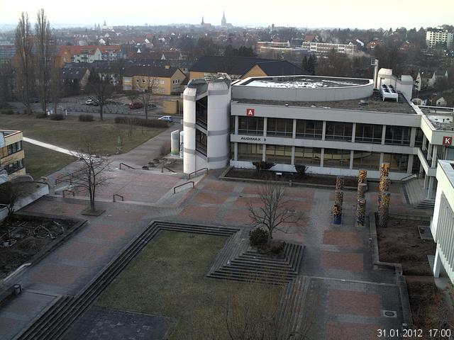 Foto der Webcam: Verwaltungsgeb&auml;ude, Innenhof mit Audimax, H&ouml;rsaal-Geb&auml;ude 1