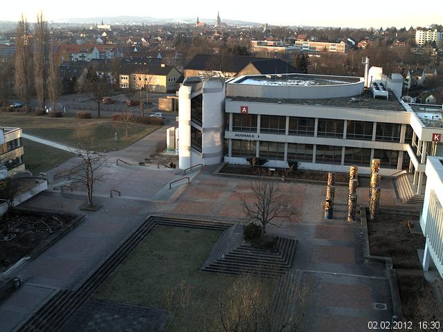 Foto der Webcam: Verwaltungsgeb&auml;ude, Innenhof mit Audimax, H&ouml;rsaal-Geb&auml;ude 1