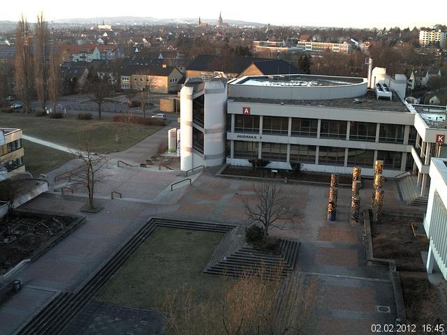 Foto der Webcam: Verwaltungsgeb&auml;ude, Innenhof mit Audimax, H&ouml;rsaal-Geb&auml;ude 1