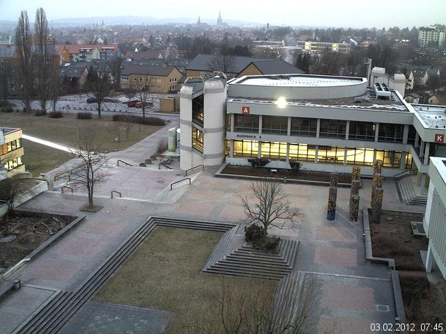 Foto der Webcam: Verwaltungsgeb&auml;ude, Innenhof mit Audimax, H&ouml;rsaal-Geb&auml;ude 1