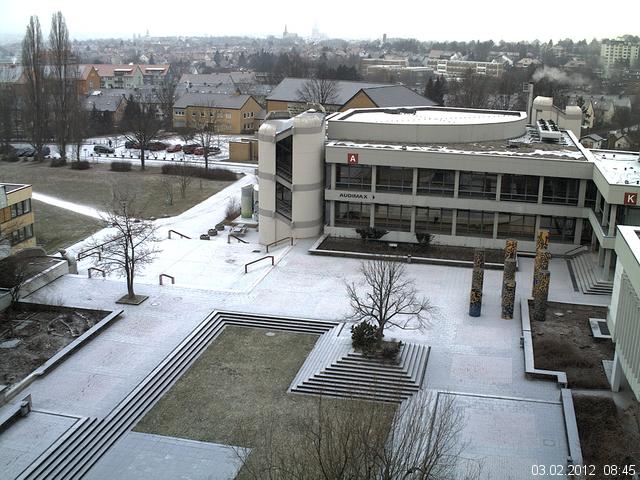 Foto der Webcam: Verwaltungsgeb&auml;ude, Innenhof mit Audimax, H&ouml;rsaal-Geb&auml;ude 1