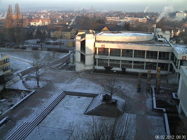 Foto der Webcam: Verwaltungsgeb&auml;ude, Innenhof mit Audimax, H&ouml;rsaal-Geb&auml;ude 1
