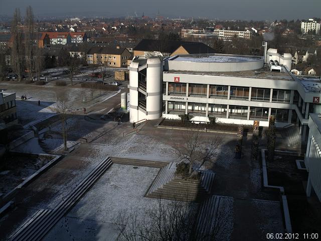 Foto der Webcam: Verwaltungsgeb&auml;ude, Innenhof mit Audimax, H&ouml;rsaal-Geb&auml;ude 1