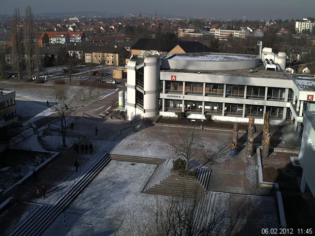Foto der Webcam: Verwaltungsgeb&auml;ude, Innenhof mit Audimax, H&ouml;rsaal-Geb&auml;ude 1