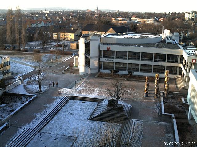 Foto der Webcam: Verwaltungsgeb&auml;ude, Innenhof mit Audimax, H&ouml;rsaal-Geb&auml;ude 1
